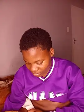 ShyBabe_07 webcam