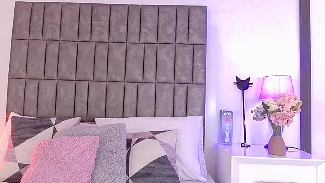 Aria_Peach_ webcam