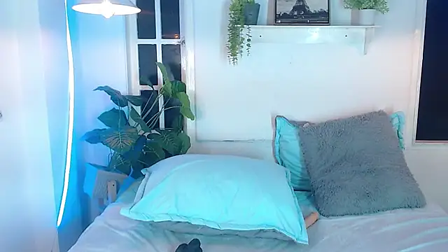 emma_cut3_ webcam