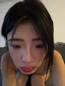 9s7Kp2r8Qz5bT4nG webcam
