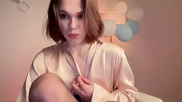 stacyluxxe live cam on StripChat