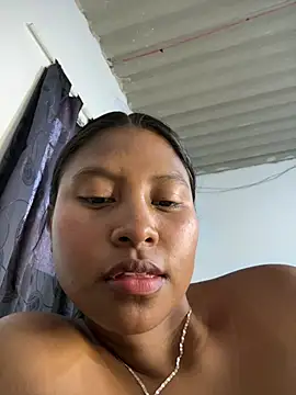 lunahot__07 webcam