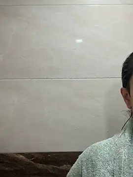 Mau_White webcam