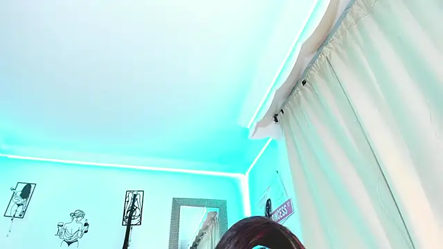 Anna_belly