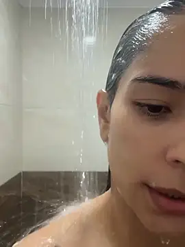 Mau_White webcam