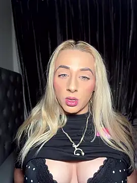 Strongqueen live sex cam