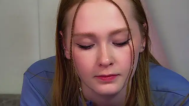 AgataFoxley live cam on StripChat