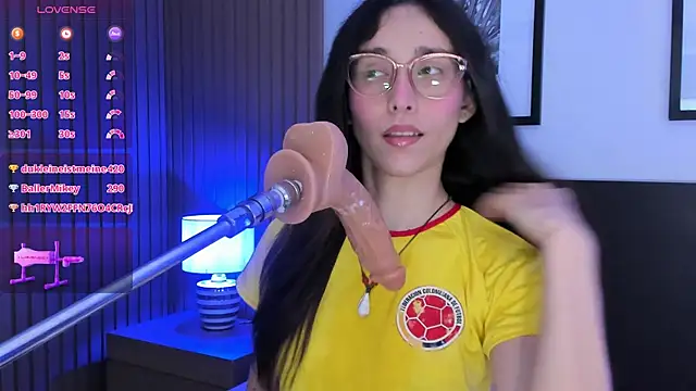 doll_bella_