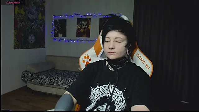 acid_trip1l live cam on StripChat