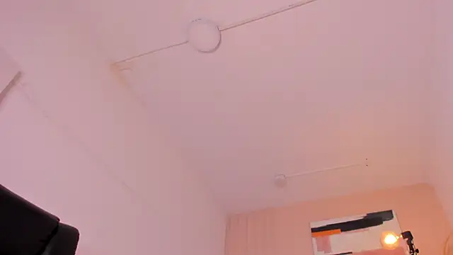 APRILL_FOXX webcam