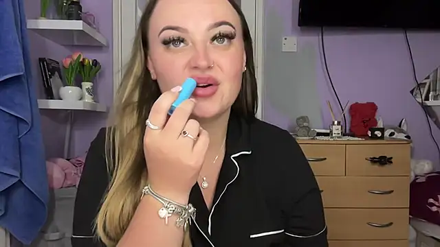 SexySashaxox webcam