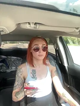 ThornsandHoney webcam