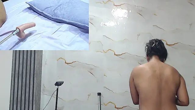 Emma_trons_ webcam