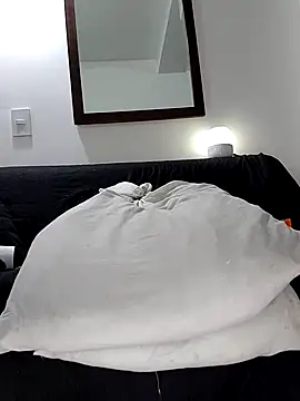 estrella_tasty webcam