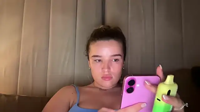 maisiesmithx - Maisiesmithx's free webcam - UK Sex Cams