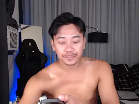 alexsuckable01 - Alexsuckable01's free webcam - UK Sex Cams