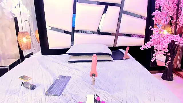 TessaCooper1 webcam