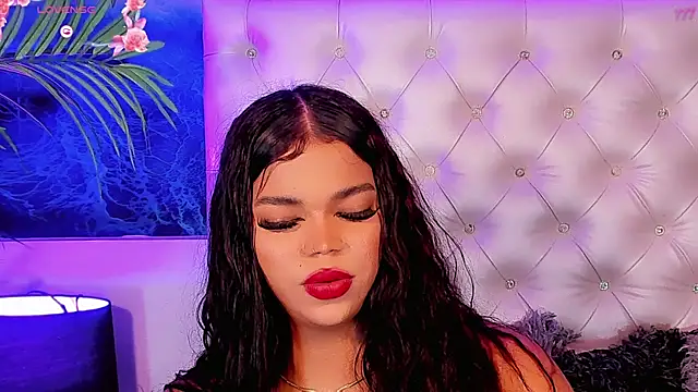 Keira_Fox31 webcam