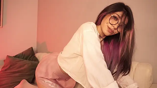 Violetta_Nur webcam