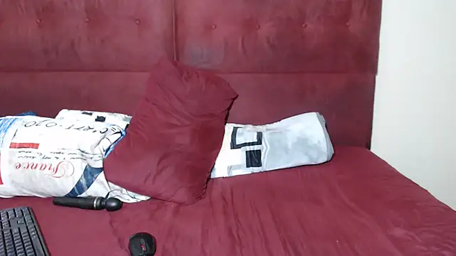 SweetThickEbony01 webcam