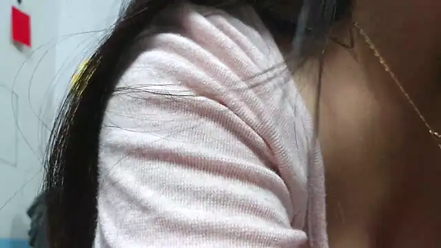 Mila_99 webcam