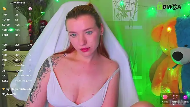 MeganNewCat webcam
