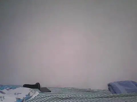 cum_queen254 webcam
