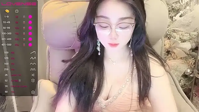 Monica-666888- webcam