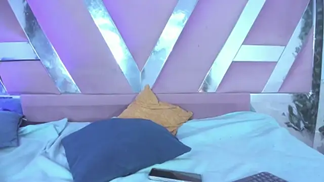 CataliinaSanttana webcam