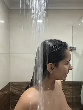 mau_white (F milf) - Titjob with soap super sexy