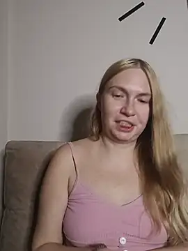 KisaVixen live cam on StripChat