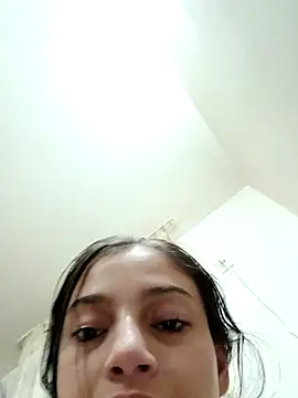 Virgin_Pussy_Love webcam