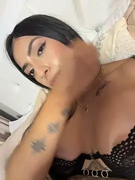 celeste_amber (F young) - Make my ass red with spanks in doggy 🍑