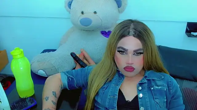 NharaBigCock live cam on StripChat