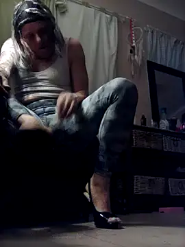 Mdison69 live cam on StripChat