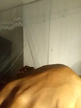 Dayluxthick2 live cam on StripChat