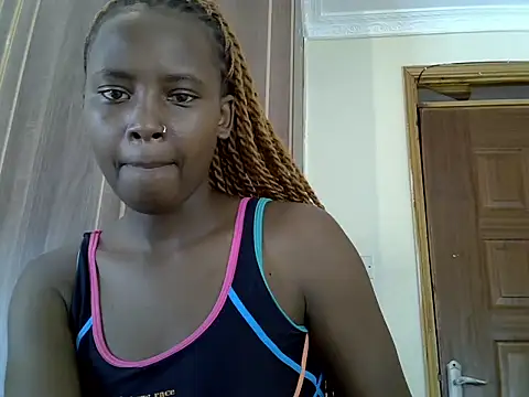 sexycatalina245 live cam on StripChat