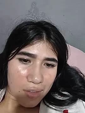 luna_ski live cam on StripChat