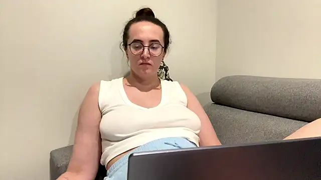 SofiaTease live cam on StripChat