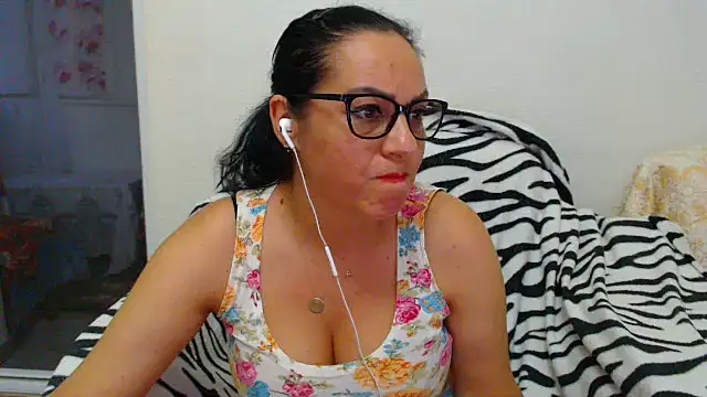 MissElla webcam