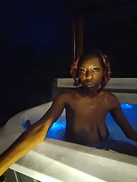 oliviaprettypussy live cam