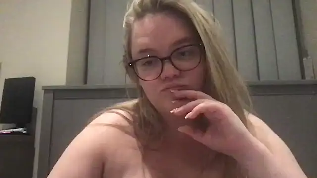 honeyyy24 webcam
