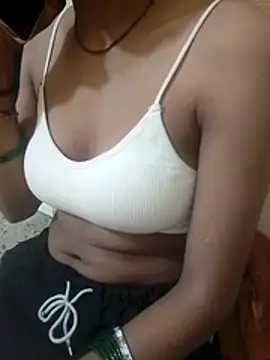 Zahra67 webcam