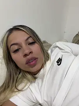 Mia_Rosee1 webcam