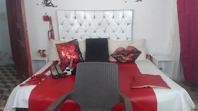 Sweetbigcatt webcam