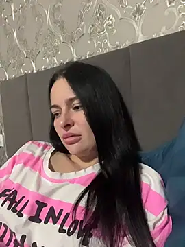 LeilaJarvis live cam on StripChat
