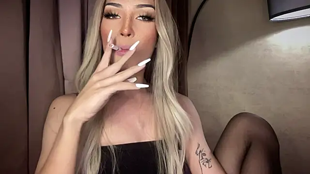 Alicegreenexx live sex cam