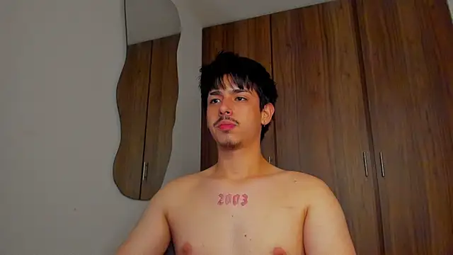 Maximo_Miller webcam