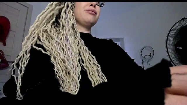HoneySallyMoore webcam