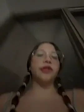 AliciaWhite_nt webcam